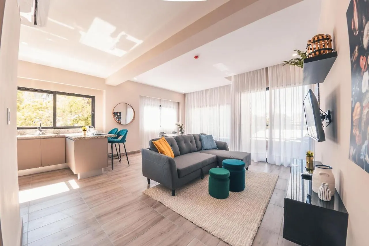 Fully Serviced Apartment At Regatta Living - 2G Santo Domingo