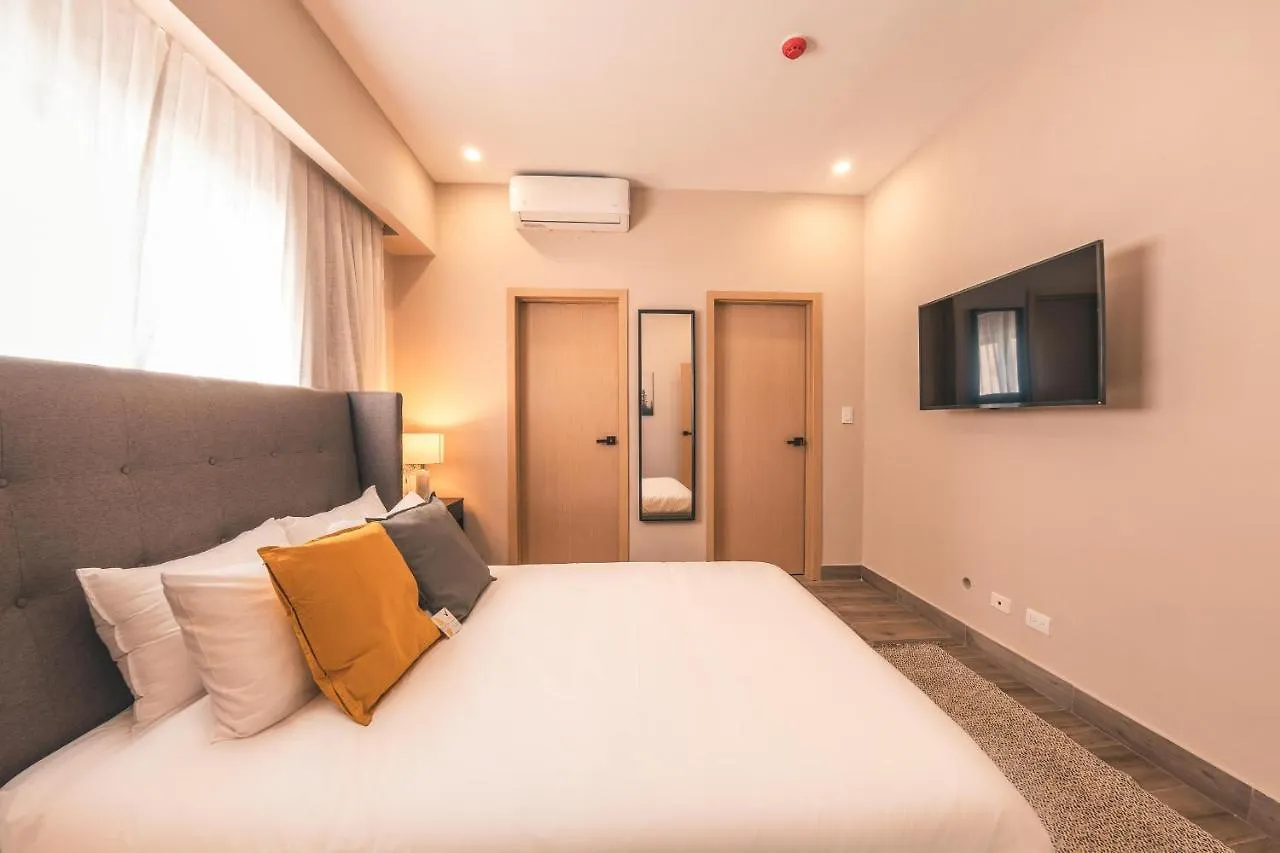 Fully Serviced Apartment At Regatta Living - 2G Santo Domingo