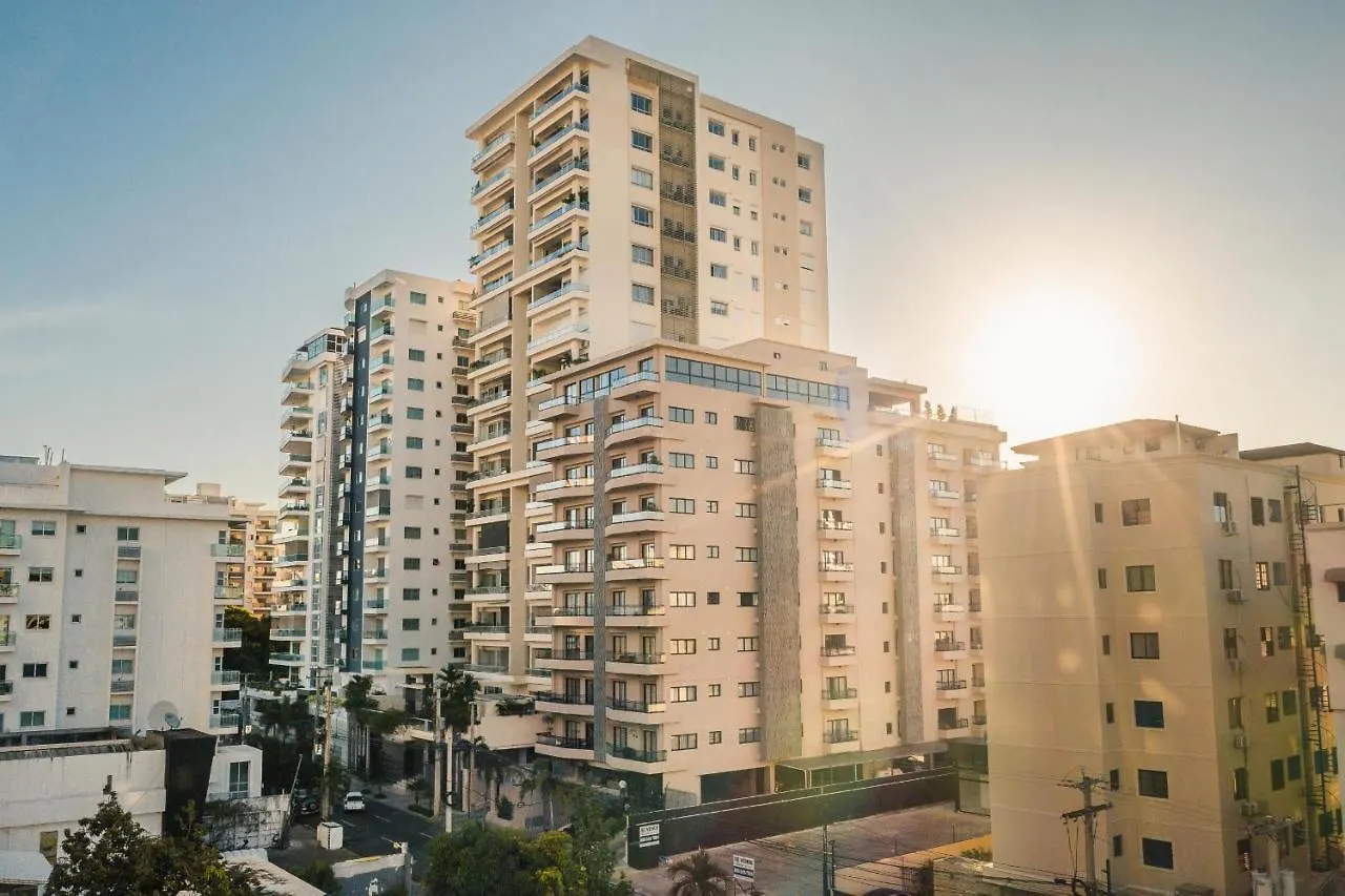 Fully Serviced Apartment At Regatta Living - 2G Santo Domingo